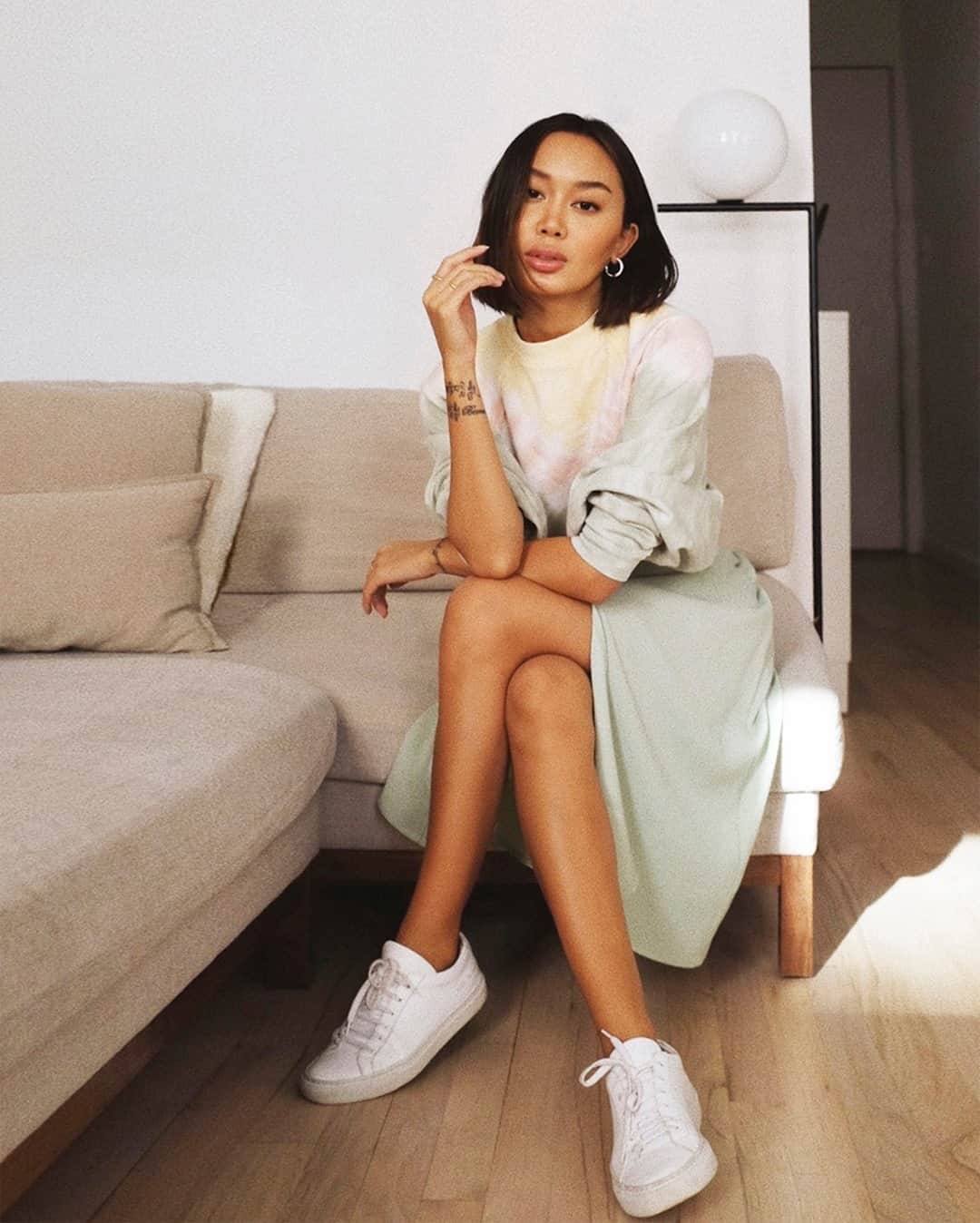 Wal-Mart Stores, Incのインスタグラム：「@linhniller is giving us major spring style inspo in the new collection from @scoop. Shop spot-on trends for the season starting NOW. 😍 #WalmartFashion 📸: @linhniller​」
