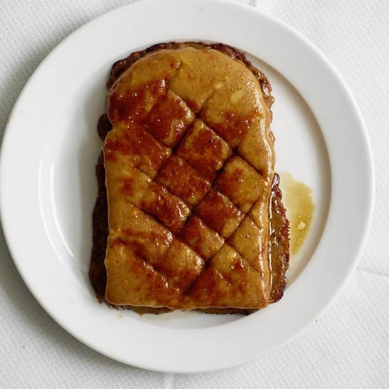 デイビット・チャンさんのインスタグラム写真 - (デイビット・チャンInstagram)「I miss @st.john.restaurant Welsh rarebit so much...also it’s the best use of Worcestershire sauce that’s not a bloody Mary. This cheesy toast is one of my favorite dishes of all time. Can’t make this at home. Miss Fergus and Trev」1月27日 7時28分 - davidchang