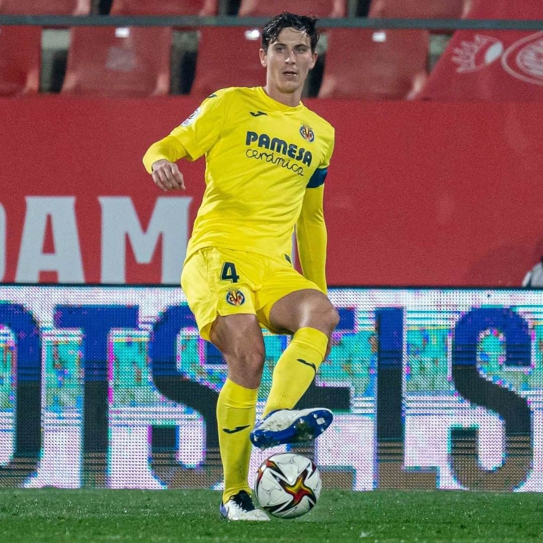 のインスタグラム：「El capità del poble ©️💛  Captaining his hometown club ©️💛  👉 @pauttorres 👈  #CopaDelRey #Villarreal #futbol #football #soccer」