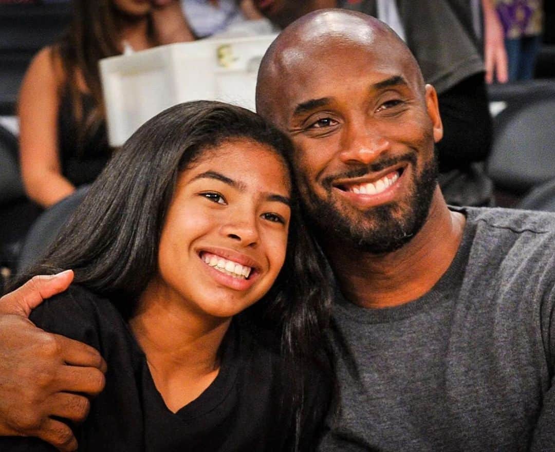 ラッセル・ウィルソンのインスタグラム：「“The most important thing is to try and inspire people so that they can be great in whatever they want to do.” -Kobe Bryant   Kobe & Gigi... you have inspired people all over the world. We miss you. We love you. #MambaForever ❤️❤️」