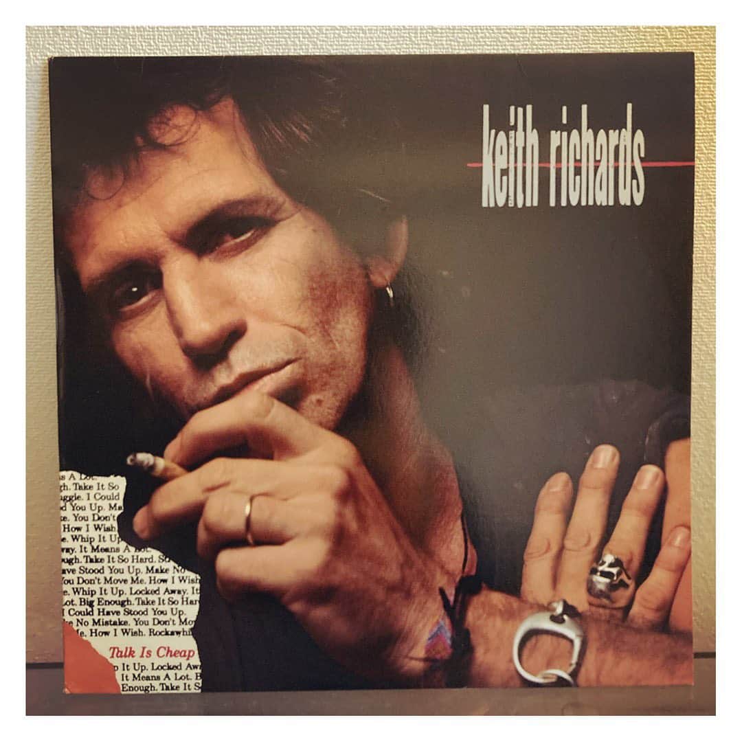 林幸治さんのインスタグラム写真 - (林幸治Instagram)「Keith Richards ‎– Talk Is Cheap  1988年リリースのキース初のソロアルバム。メンフィスホーンズを従えてのM5 make no mistakeは、アルグリーンの影響を強く感じる名演だな。  #vinyl #vinylcollection #vinylrecords #vinyljunkie #vinylcollector #vinyllover #1988 #keithrichards #usoriginal #nowspinning #おはよう #朝レコード」1月27日 7時33分 - tct_koji_hayashi