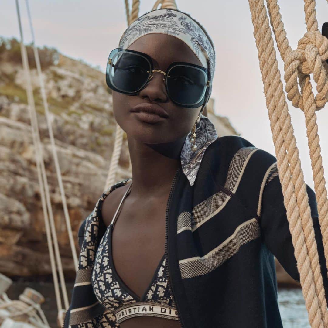 Saks Fifth Avenueのインスタグラム：「Bold, daring and destined for the sun, @dior’s oversized frames serve up retro-chic style. #SaksStyle」