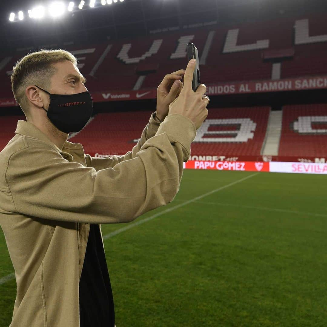 セビージャFCさんのインスタグラム写真 - (セビージャFCInstagram)「🏆 ¡Bienvenido a tu casa @papugomez_official! 🏟   #wearesevilla #nuncaterindas #sevillafc #sevilla #papugomez」1月27日 7時50分 - sevillafc