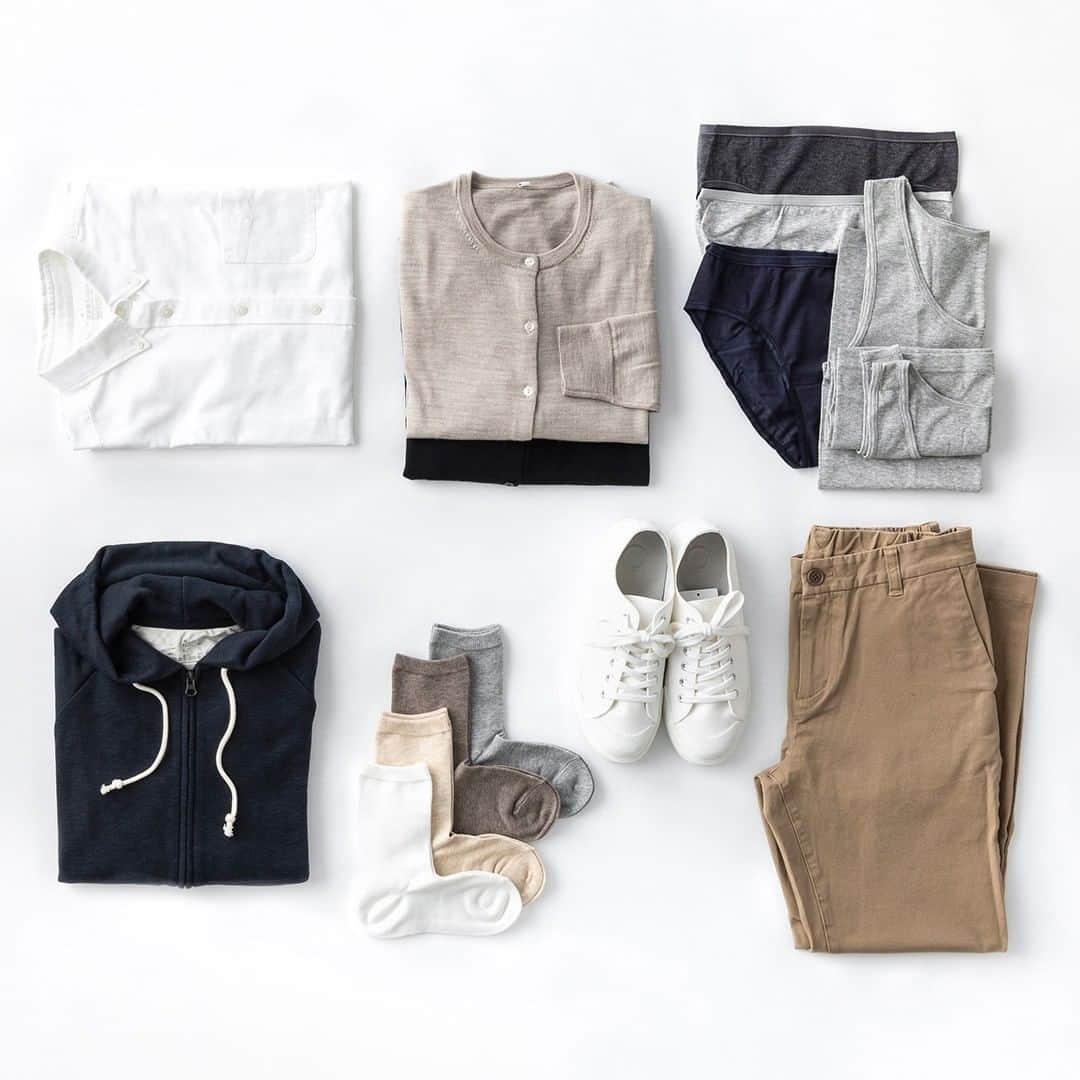 MUJI USAさんのインスタグラム写真 - (MUJI USAInstagram)「Everyday basics with an easy-to-pair neutral color palette.   MUJI Wear is designed to be easily dressed up or down, and layered with other favorite pieces in your wardrobe.   Browse and shop MUJI's range of apparel in stores and online. #muji #mujiusa #apparel #mujiwear」1月27日 8時04分 - mujiusa