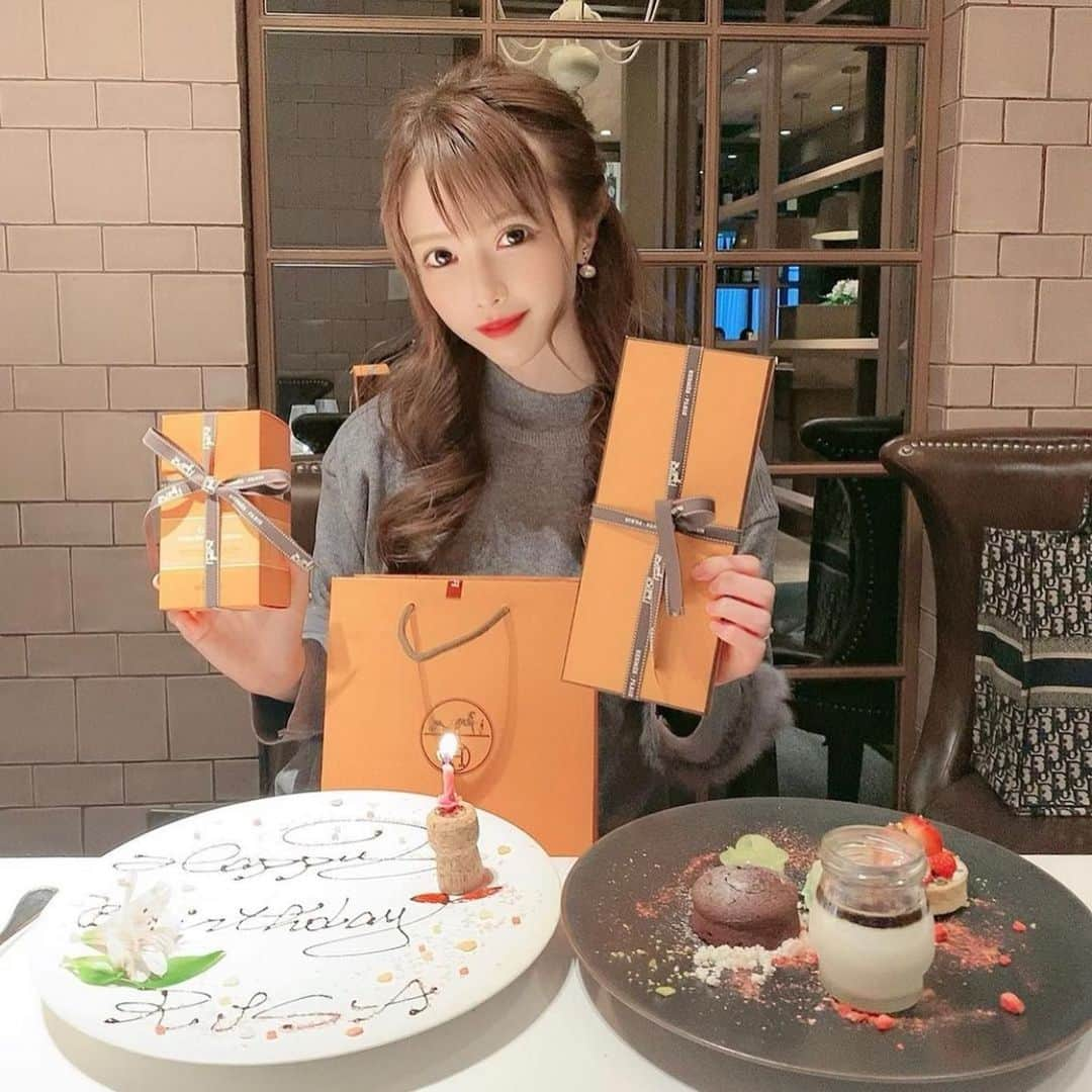 一ノ瀬恋さんのインスタグラム写真 - (一ノ瀬恋Instagram)「りさお誕生日lunch🍽❤ お誕生日おめでとう🎂✨✨  @terresdetruffestokyo  トリュフ大好きだから幸せ空間だった💕 久々に会えた💕 . . #親友ちゃんお誕生日 #お誕生日ランチ #テールドトリュフ」1月27日 9時02分 - mayu19900323