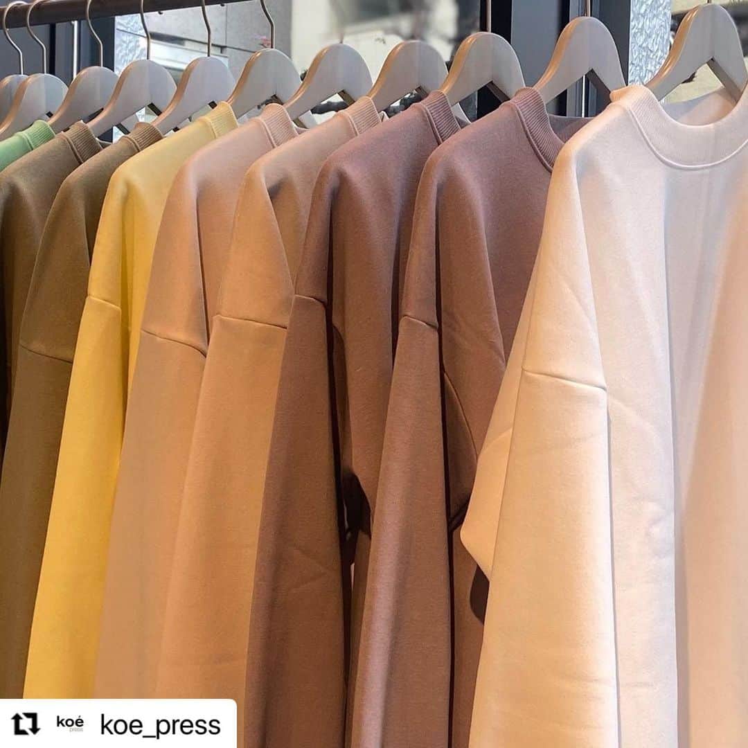 コエのインスタグラム：「#Repost @koe_press ・・・ new new new 2021ss @koe_official  ・ ・ ・ ジェンダーレスクルーネックプルオーバー 2,990+tax ・ size:S,M,L,XL ・ ・ koeでは只今春の新作商品多数入荷しております。 このほかにも新しいテイストの商品も ご用意しておりますので、 ぜひチェックしてみてください。」