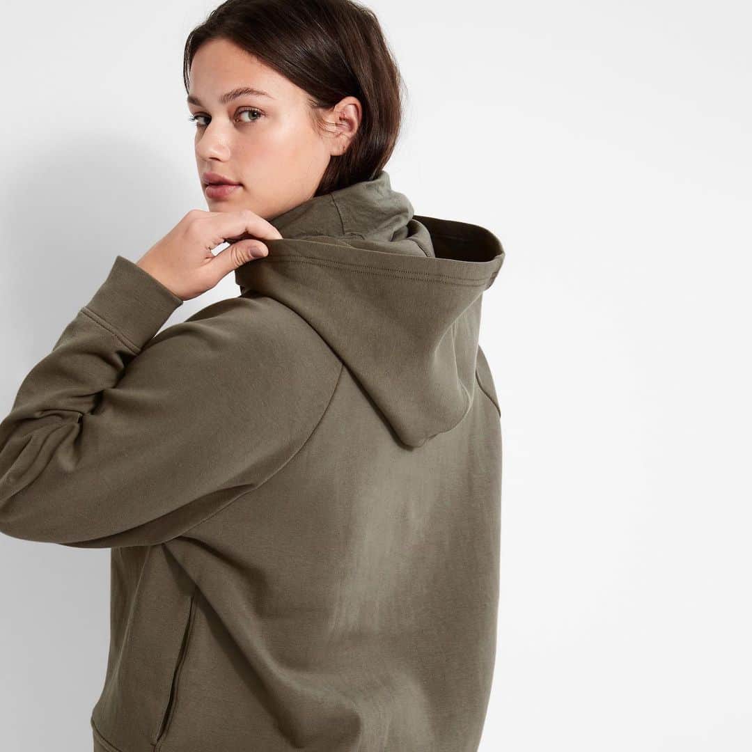 Banana Republic のインスタグラム：「Guess what? Not only is our Scuba-Knit Hoodie super soft, comfortable and designed for an easy fit, it also comes with a built-in turtleneck panel for extra warmth. #BRStandard」