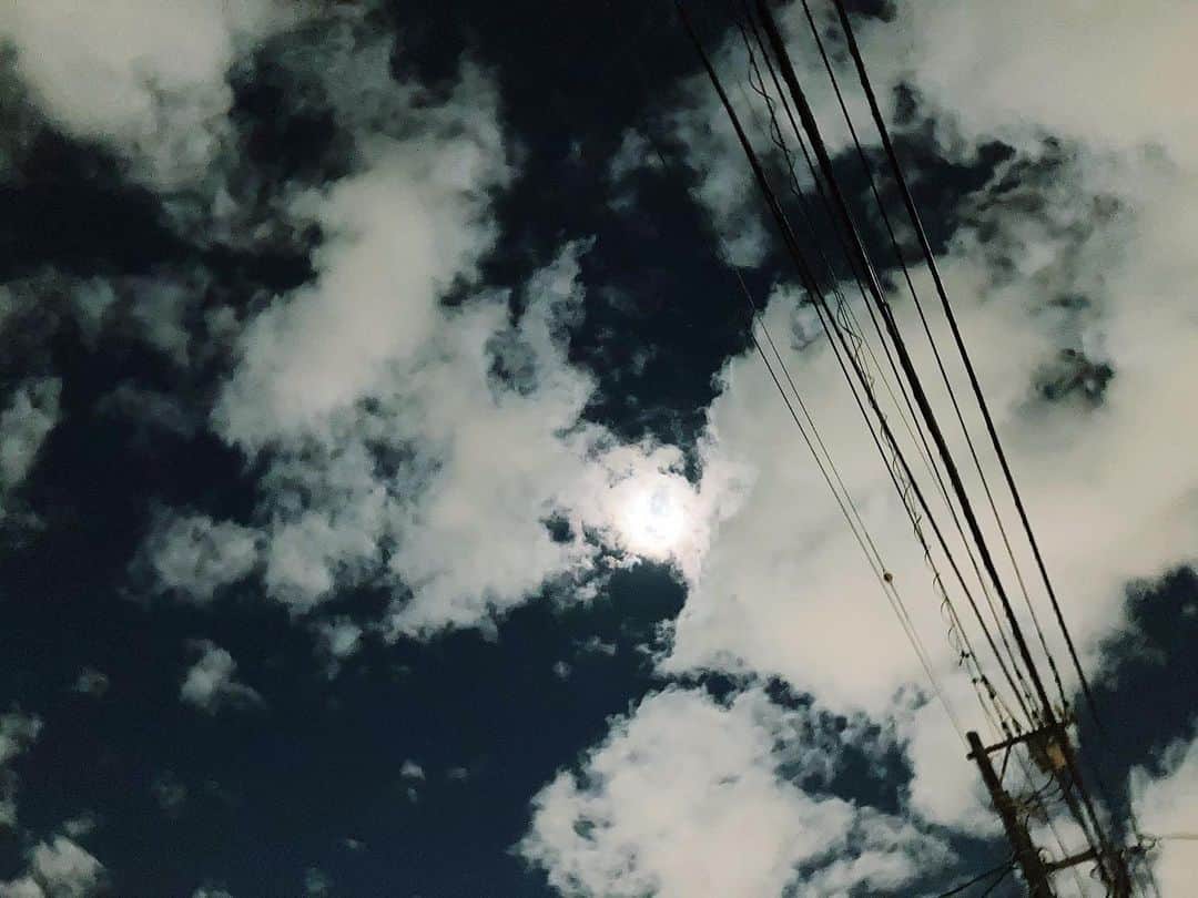 南波志帆さんのインスタグラム写真 - (南波志帆Instagram)「きょうの夜空  ☁️☁️☁️  #斑模様」1月27日 20時23分 - nanbashiho