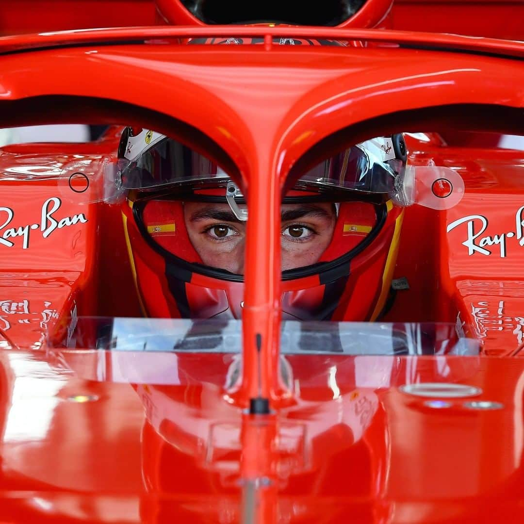 F1さんのインスタグラム写真 - (F1Instagram)「@carlossainz55 gets his first taste of track action in a Ferrari 😍  #F1 #Formula1 #Ferrari #CarlosSainz #Fiorano @scuderiaferrari」1月27日 20時18分 - f1