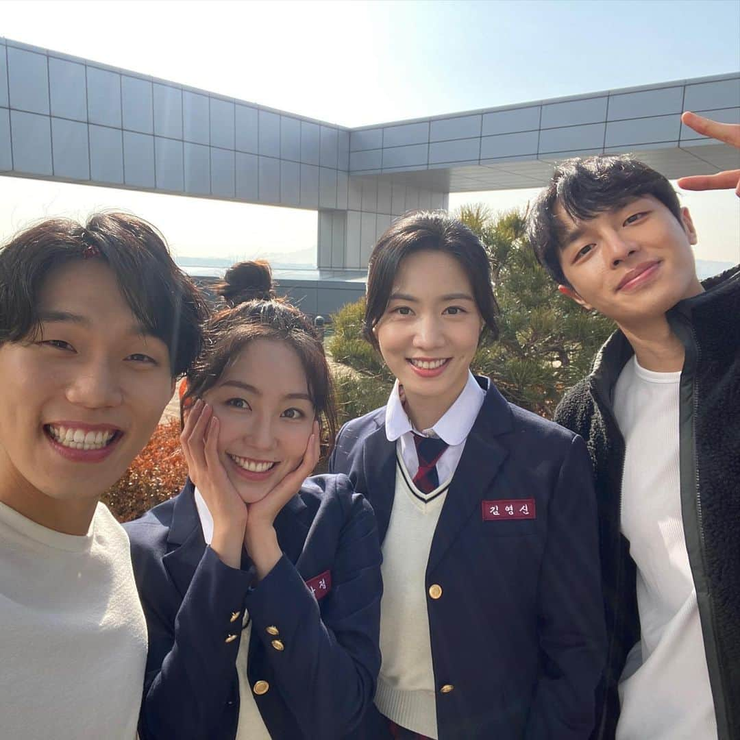 リュ・ヒョヨンさんのインスタグラム写真 - (リュ・ヒョヨンInstagram)「#밥이되어라 #MBC 곧 드라마해요 !! #7시10분 많은사랑바랍니다 !!! 💕」1月27日 19時11分 - ryuhyoyoung93