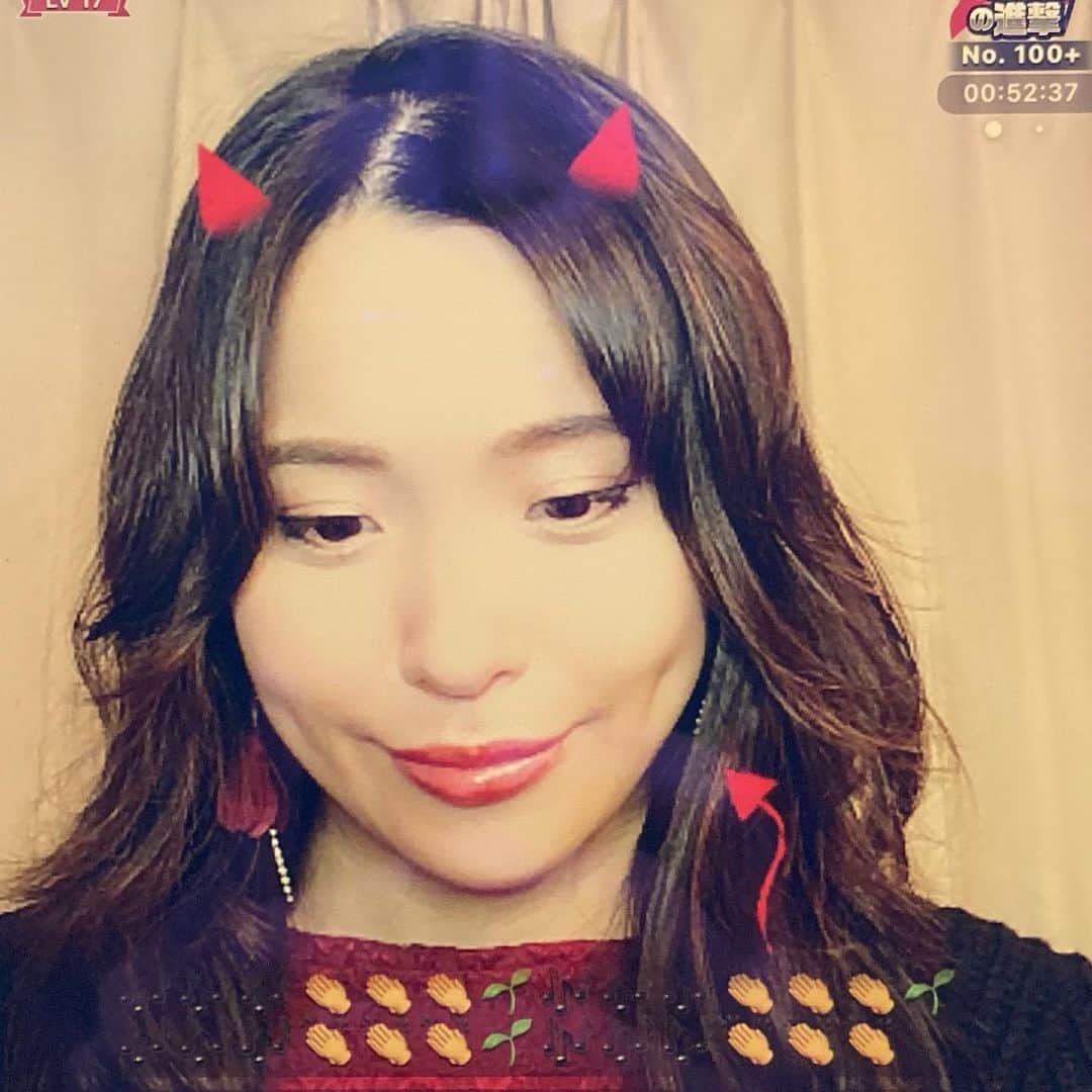 優奈のインスタグラム：「🤣  1/27(水)🌠21:00〜 17LIVE配信させて頂きます😆❣️🌈✨  どうやら、いつも ご視聴してくださっている方には  疲れている日は 直ぐにバレるようです🤣www  顔面を出すというのは そういう事なのか🤣❤️  よければ覗いてみてやって下さいませ🤣❤️🎵♪  いつも有難うございます🥰❣️❣️❣️🌺💫🎶  ⭐️17LIVE📱【優奈_Yuuna_17】⭐️ フォローしてくださると喜び😆❣️ です🥰✊♪  #17live #singeryuuna #originalsongs #70年代pops #80年代pops #ゆるゆるトーク #自由でマイペース   #いつも有難うございます」