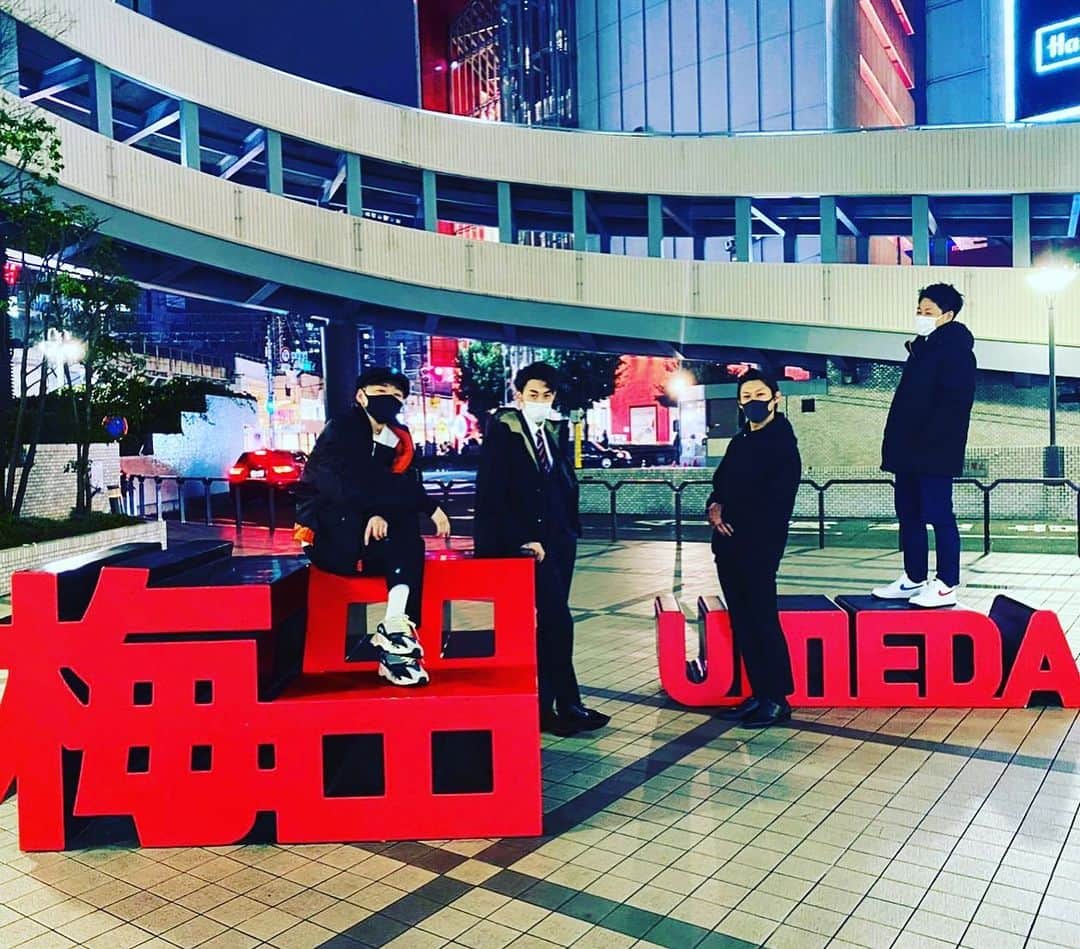 藤井達也のインスタグラム：「NOW ON SALE 笑 #大阪 #梅田 #阪急ってRon_Hermanに買われたの？」