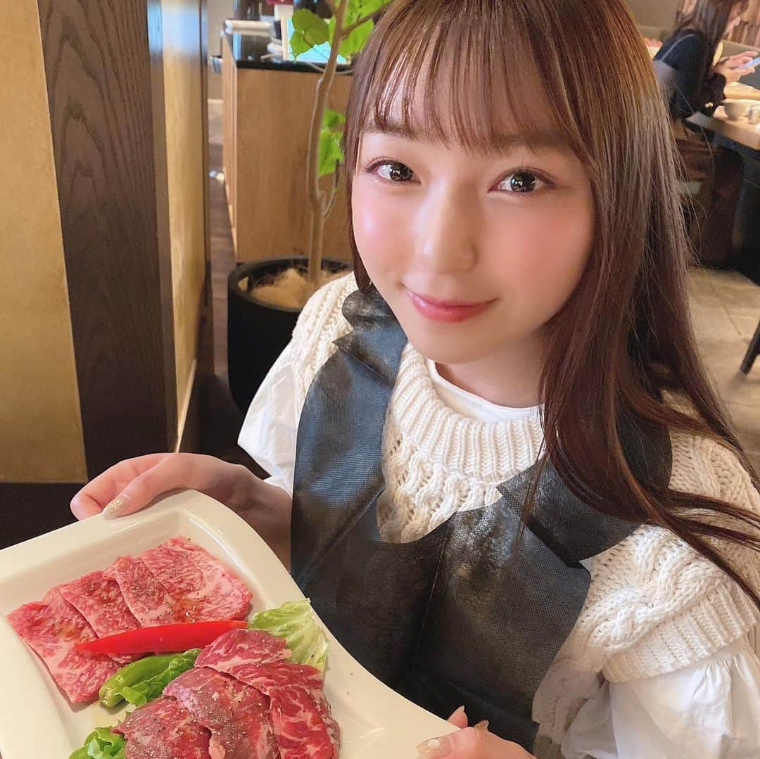 塩川莉世さんのインスタグラム写真 - (塩川莉世Instagram)「かわいいかわいいありすと焼肉ランチしてきた💏 . . . #表参道ランチ #原宿ランチ #原宿グルメ #渋谷グルメ #渋谷ランチ #きんたん #キンタン #カルビ」1月27日 11時41分 - rise_shio