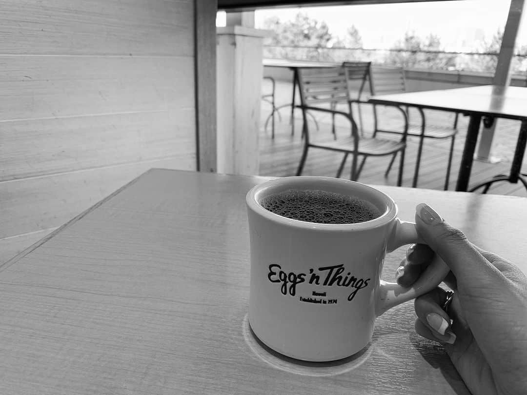 柳めぐみのインスタグラム：「. . Good morning☀︎ . #おはよう #coffee #morningn #気持ちいい #1月もう終わる #時間の流れの早さにびっくり」