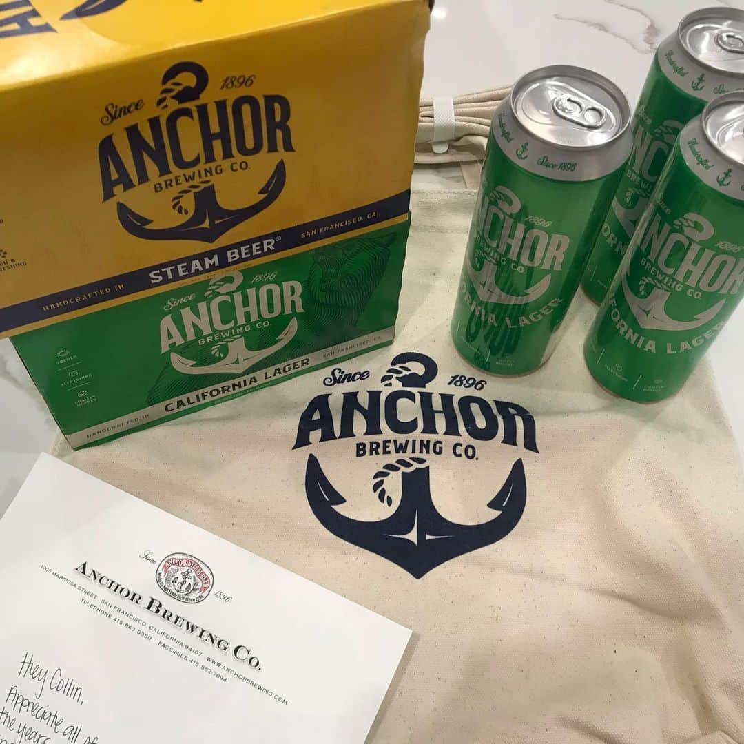 コリン・ハンクスのインスタグラム：「Cheers to @anchorbrewing on 125 years! That's insane. As a NorCal kid, it's been a go to of mine for years. One of my favorite things to come out of California too. Dig the new branding.  #raiseyouranchor」