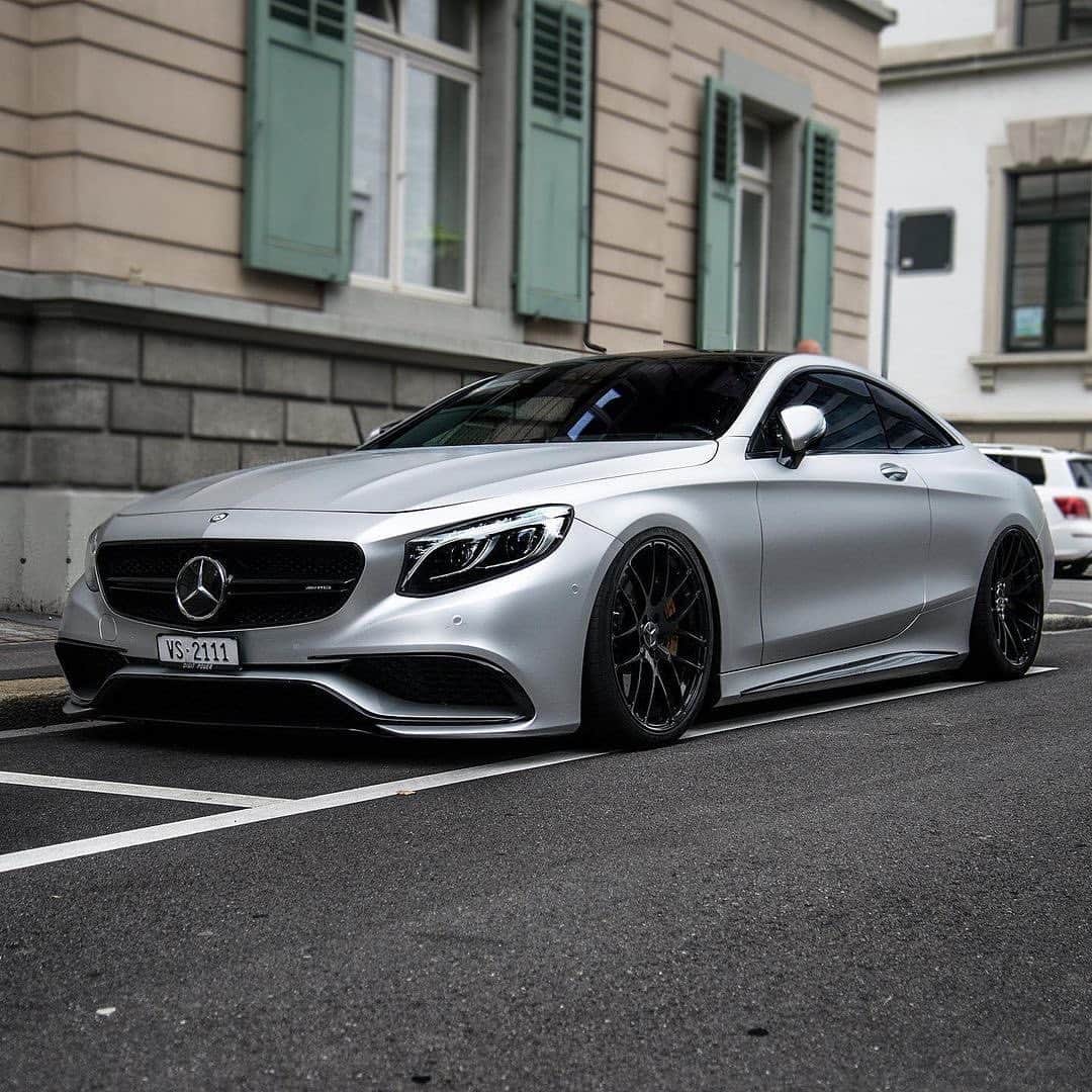 CARLiFESTYLEさんのインスタグラム写真 - (CARLiFESTYLEInstagram)「Which S63 is your favorite? 1-9 Photo by @srs_swissrichstreets #carlifestyle」1月27日 13時05分 - carlifestyle
