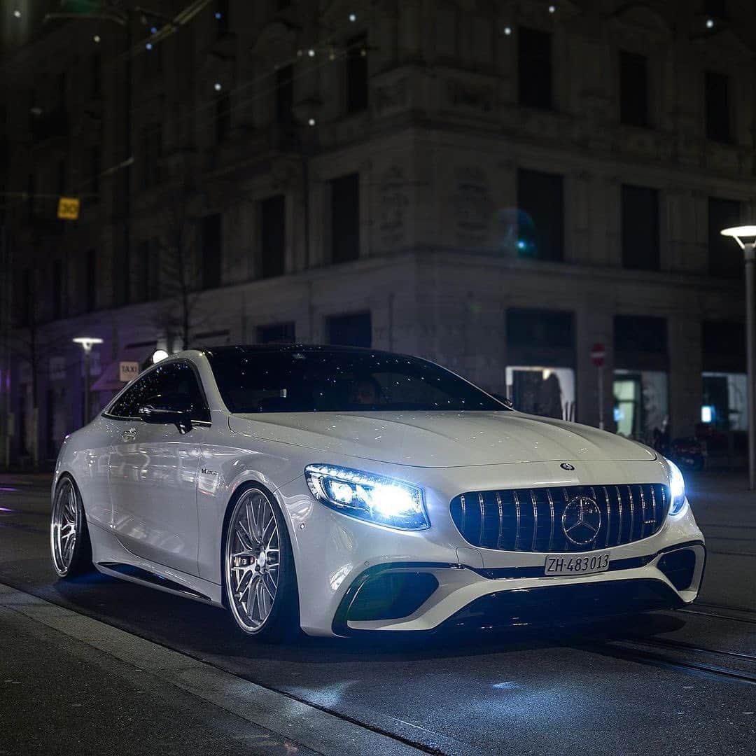 CARLiFESTYLEさんのインスタグラム写真 - (CARLiFESTYLEInstagram)「Which S63 is your favorite? 1-9 Photo by @srs_swissrichstreets #carlifestyle」1月27日 13時05分 - carlifestyle