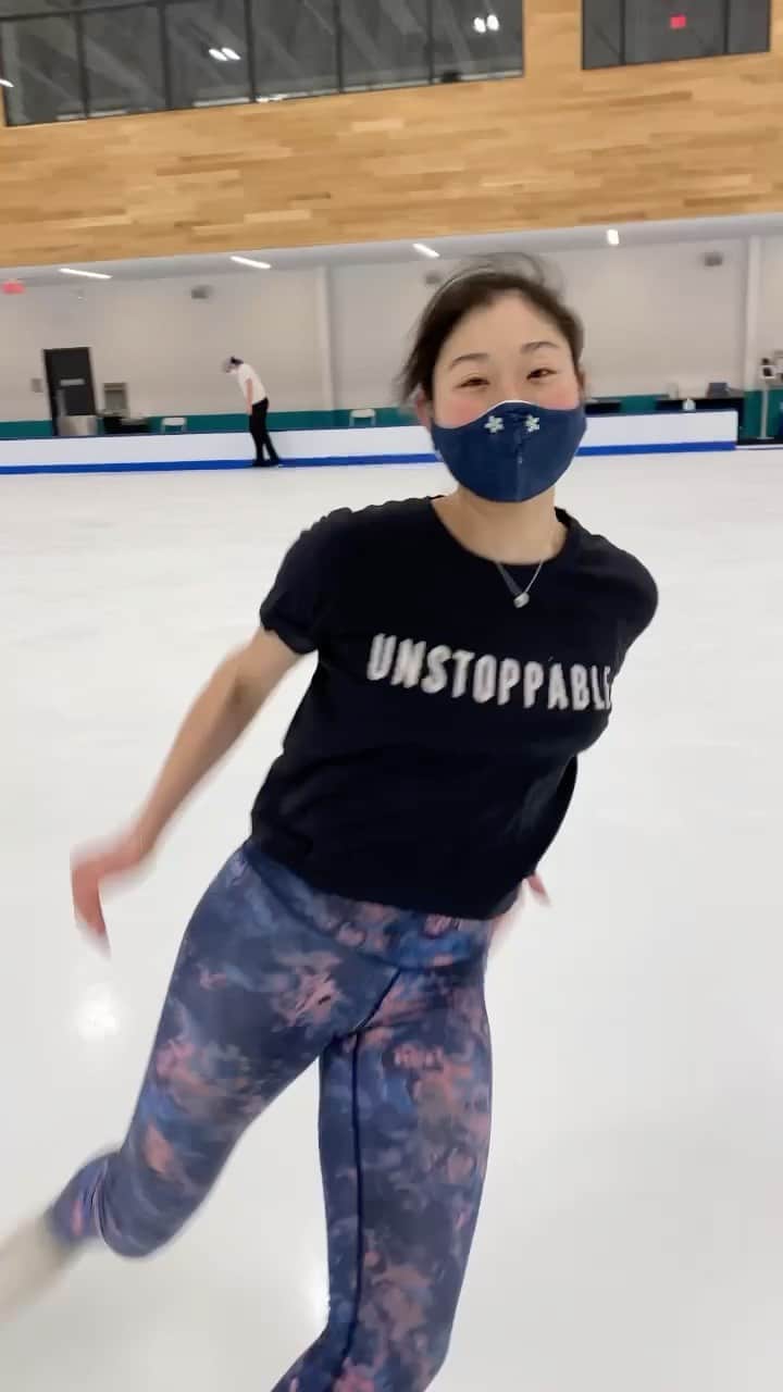 長洲未来のインスタグラム：「We got a new axel landed today 💁🏼‍♂️😘♥️⛸😹」