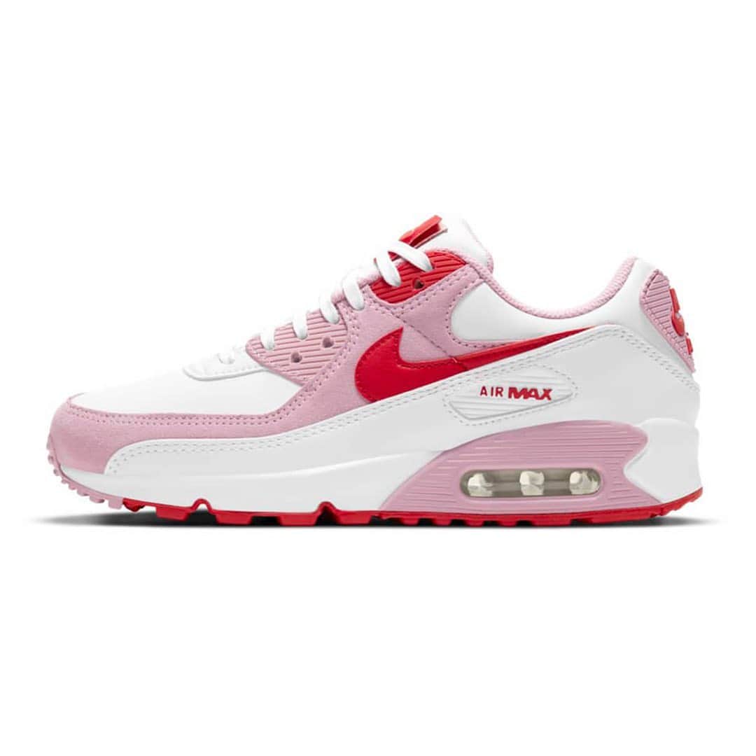 HYPEBEASTさんのインスタグラム写真 - (HYPEBEASTInstagram)「@hypebeastkicks: @nike has reworked the Air Max 90 in a “Valentine’s Day” colorway for the holiday. Packed chock-full of heart-throbbing hues, the thematic shoe features ultra-crisp white leathers, pastel pink and bold red detailing, and a snap closure which conceals a holiday-inspired message that spells out “ME+AM90=TRUE LOVE” on the left tongue and “AM90 4EVER” on the right foot. It's slated to hit Nike Japan on February 5 for approximately $164 USD.⁠⠀ Photo: Nike」1月27日 13時16分 - hypebeast