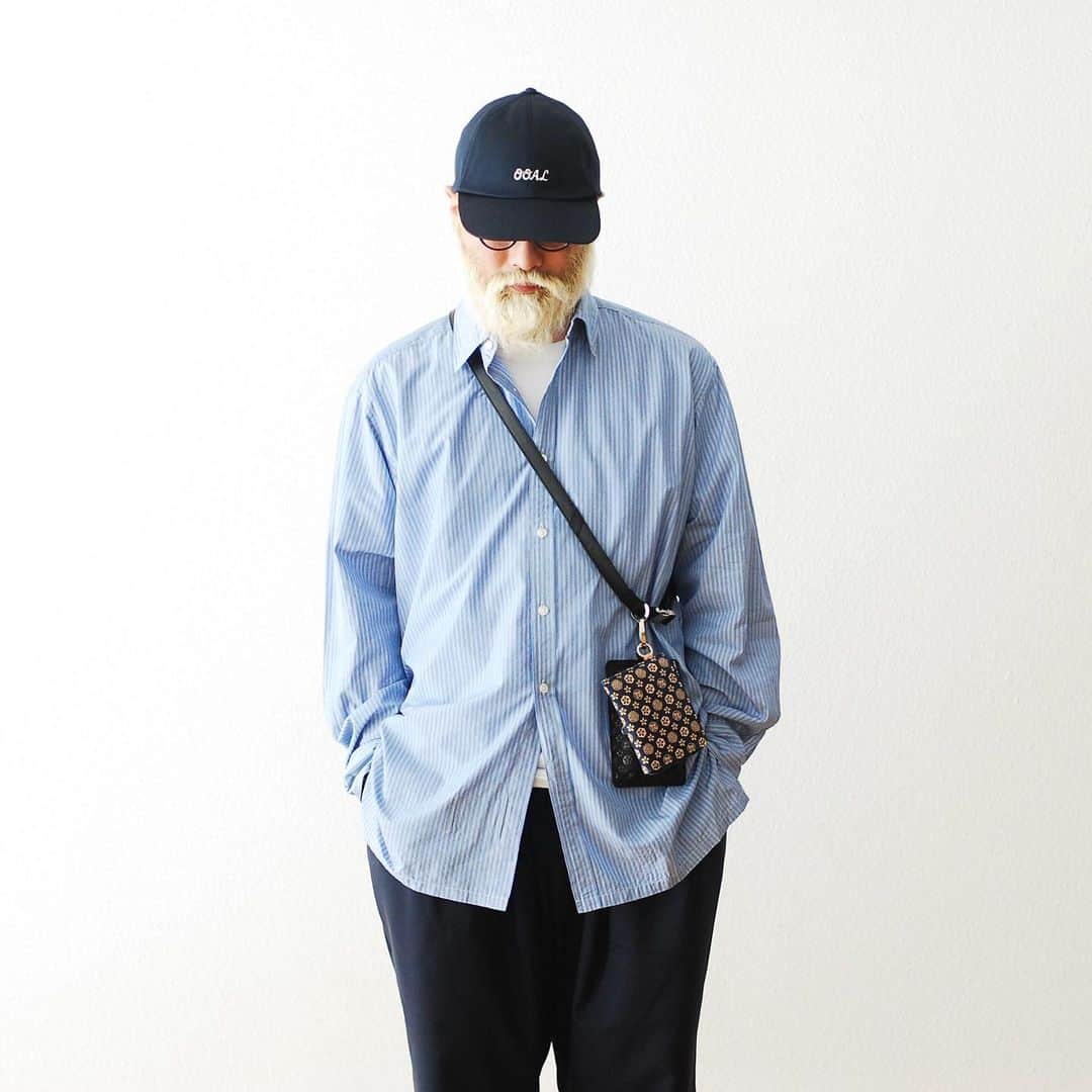 wonder_mountain_irieさんのインスタグラム写真 - (wonder_mountain_irieInstagram)「_ KAPTAIN SUNSHINE / キャプテンサンシャイン "Cotton Silk Regullar Collar Shirt" ¥30,800- _ 〈online store / @digital_mountain〉 https://www.digital-mountain.net/shopdetail/000000011746/ _ 【オンラインストア#DigitalMountain へのご注文】 *24時間受付 *15時までのご注文で即日発送 *1万円以上ご購入で送料無料 tel：084-973-8204 _ We can send your order overseas. Accepted payment method is by PayPal or credit card only. (AMEX is not accepted)  Ordering procedure details can be found here. >>http://www.digital-mountain.net/html/page56.html _ #KAPTAINSUNSHINE #キャプテンサンシャイン _ 本店：#WonderMountain  blog>> http://wm.digital-mountain.info _ 〒720-0044  広島県福山市笠岡町4-18  JR 「#福山駅」より徒歩10分 #ワンダーマウンテン #japan #hiroshima #福山 #福山市 #尾道 #倉敷 #鞆の浦 近く _ 系列店：@hacbywondermountain _」1月27日 13時17分 - wonder_mountain_