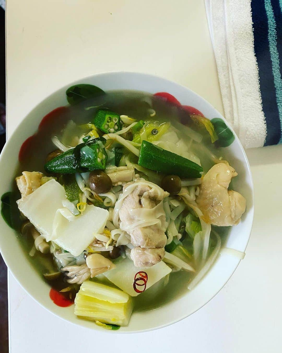 初恋タローさんのインスタグラム写真 - (初恋タローInstagram)「朝顔ご飯  #顔わかるかな #水炊き」1月27日 13時22分 - hatsukoitarooooo