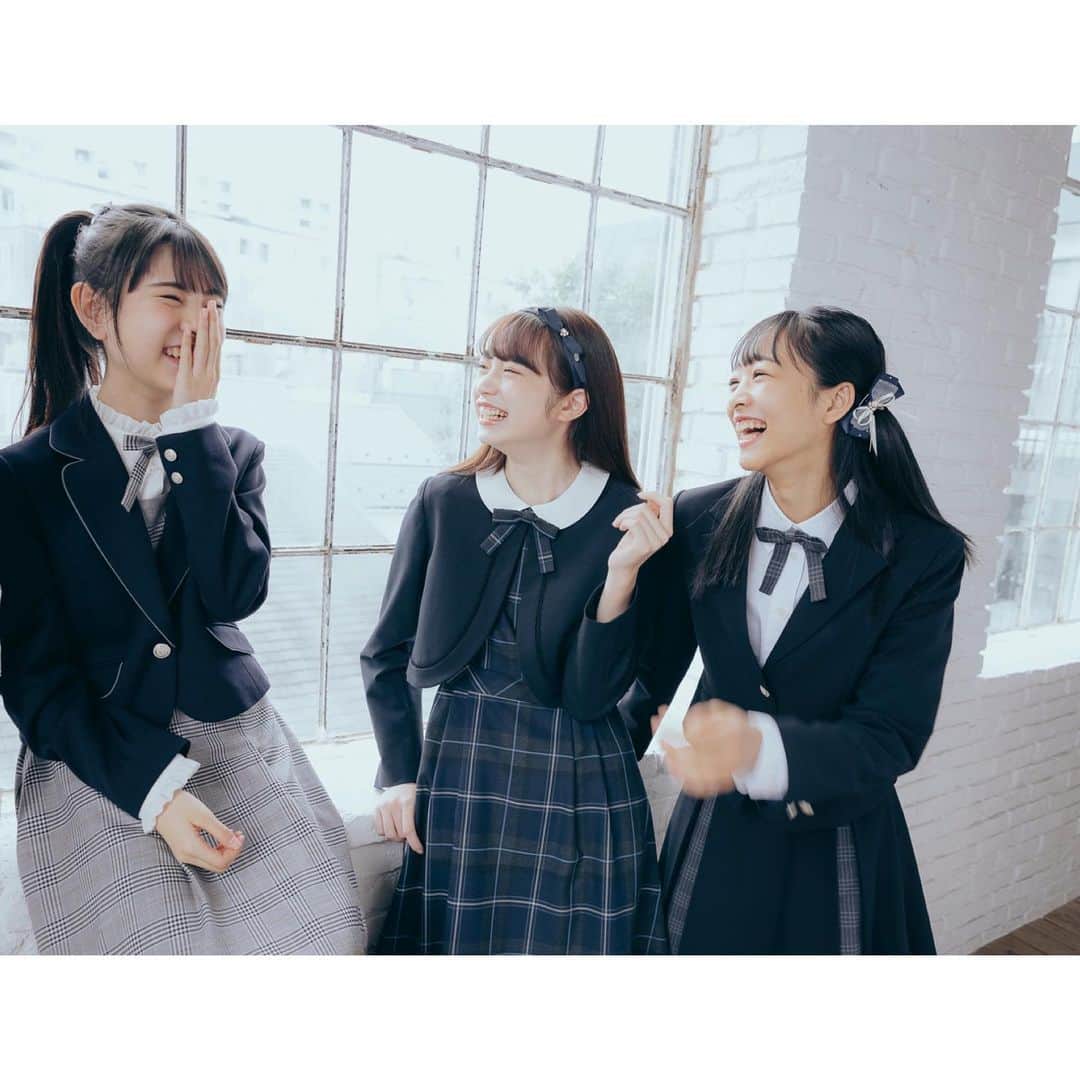 ニコ☆プチのインスタグラム：「ガールズトーク最高〜😂﻿ ﻿ ﻿ #ニコプチ﻿ #近藤藍月﻿ #葛西杏也菜﻿ #中山あやか」