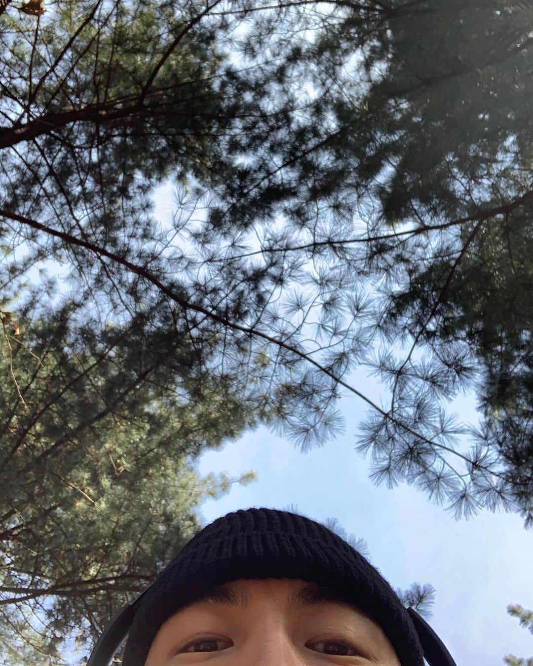 ト・サンウのインスタグラム：「까딱 🎧」