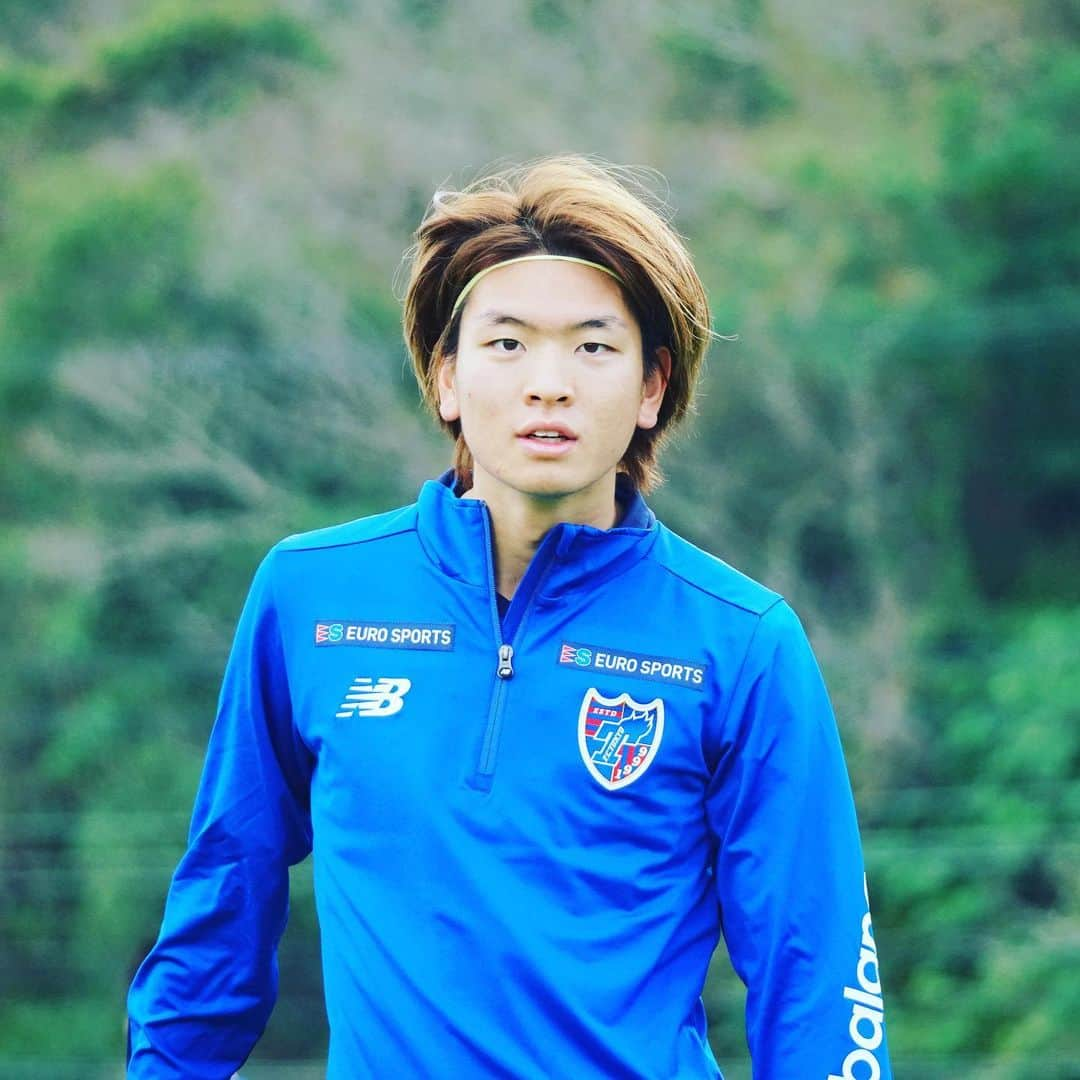 FC東京オフィシャルグッズさんのインスタグラム写真 - (FC東京オフィシャルグッズInstagram)「🔵🔴 #2021沖縄camp   #NBFootball の新しい練習着を身につけ、沖縄キャンプがスタートしました!!!!!🔵🔴  @fctokyoofficial  #FC東京 #fctokyo #newbalance # NB #tokyo #沖縄 #沖縄キャンプ #キャンプ #camp」1月27日 14時22分 - fctokyoofficial