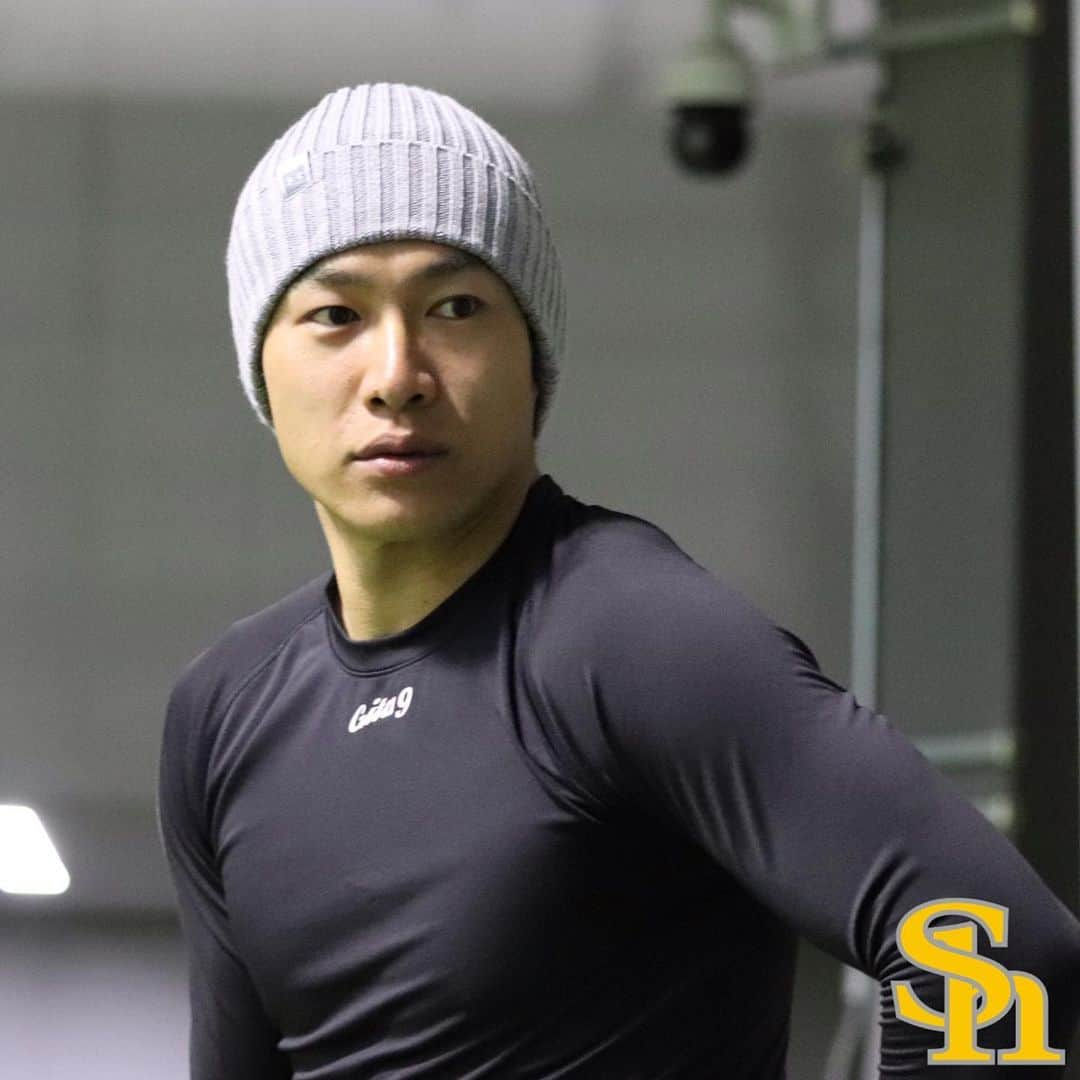 福岡ソフトバンクホークスさんのインスタグラム写真 - (福岡ソフトバンクホークスInstagram)「#自主トレレポート #柳田悠岐 #sbhawks #softbankhawks #ホークス #鷹く！」1月27日 15時50分 - softbankhawks_official