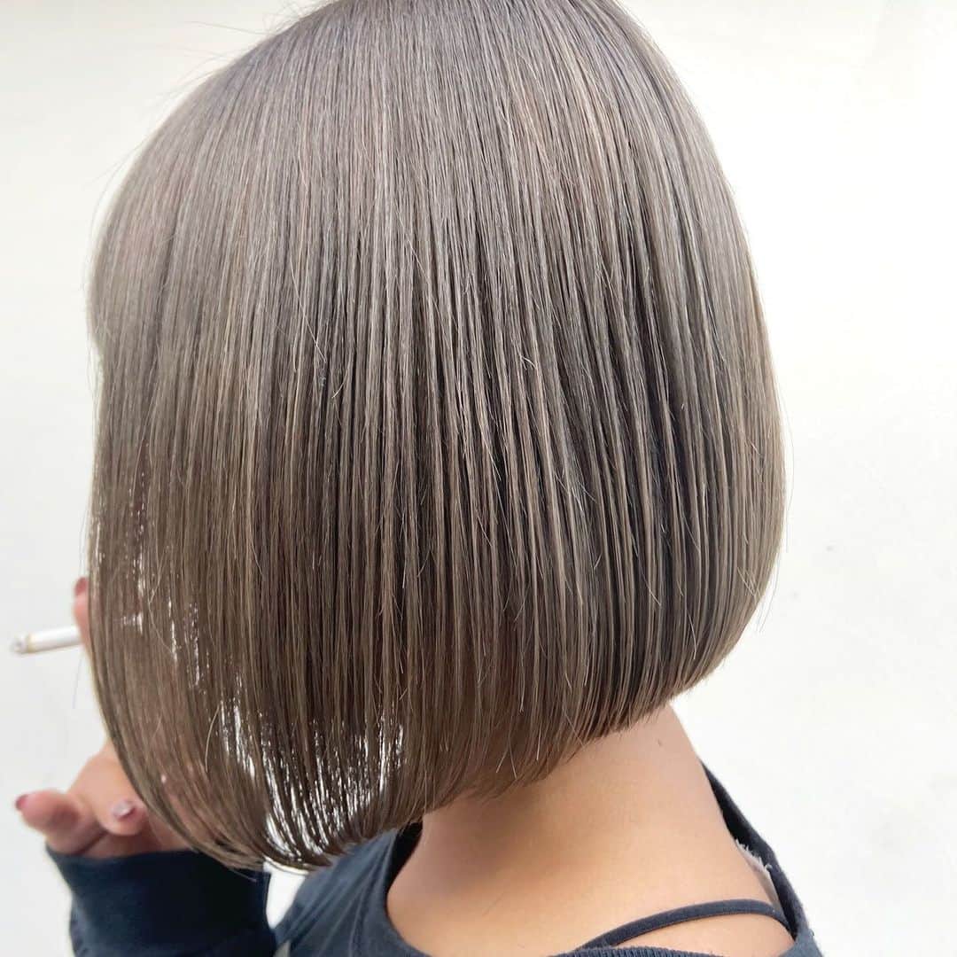 椎木くるみのインスタグラム：「I got my hair cut. 💇‍♀️ ・ ・ ・  #ギャル #ぎゃう #セクシー女優 #キャバクラ #銀座 #渋谷 #六本木 #ヘアカラー #ヘアスタイル #me #girl #igers #swag #swagger #l4f #instagood #ootd #gal #hairstyle #haircolor」