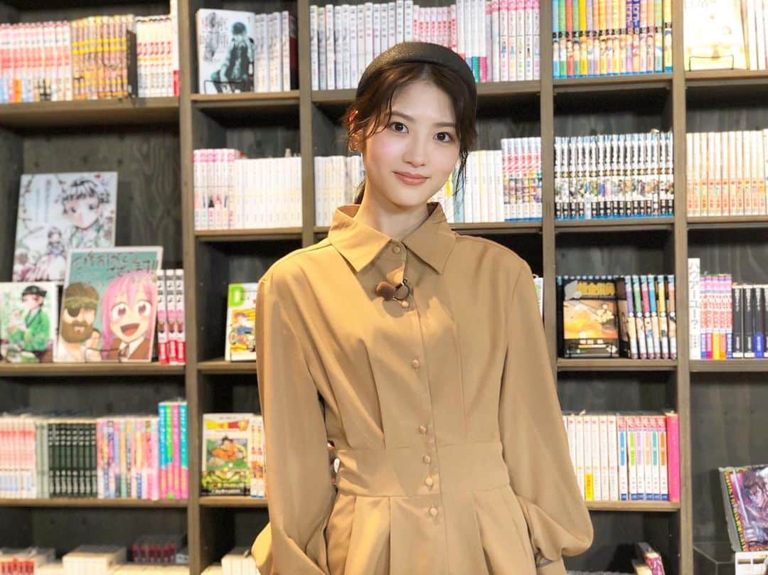 若月佑美さんのインスタグラム写真 - (若月佑美Instagram)「. 2021年1月30日 放送予定の #王様のブランチ の #語りたいほどマンガ好き  のコーナーに出演させて頂きます☺️！ 漫画大好きな私にとって 本当に幸せな時間でした。 . 是非ご覧ください！ . #若月佑美」1月27日 16時14分 - yumi_wakatsuki_official