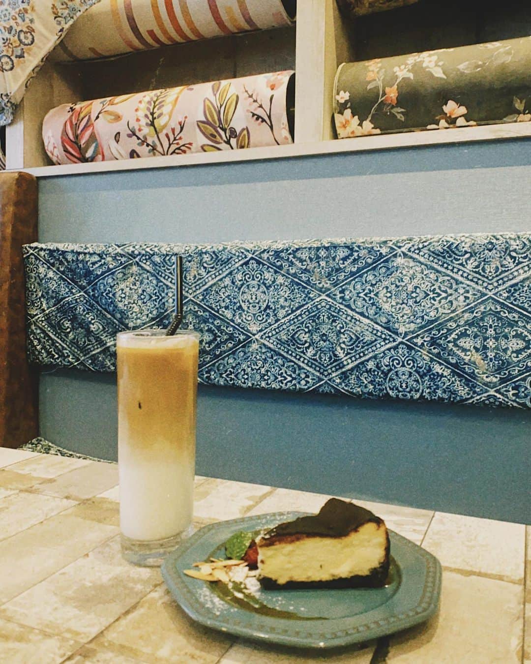 三橋栄香さんのインスタグラム写真 - (三橋栄香Instagram)「DIY×cafe 🍰🍰」1月27日 16時36分 - mihashi_haruka