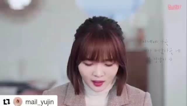 ユン・サンヒョンのインスタグラム：「#Repost @mail_yujin (@get_repost) ・・・  보이스 코리아에서 눈도장 찍고  미쓰백에서 쐐기를 박은  예쁜 후배 유진.  라디오에 넘 나가고 싶대요. 열정 넘치는 아이 좀  데려가세요 피디님들. 저는 이 아이 너무 좋아요♡ 옹골찬 멘트들 기대해주시구요. 씨디를 씹어먹은 라이브는 덤입니다.  #요런게스트라면 #5시간떠들수있어요 #정유진」