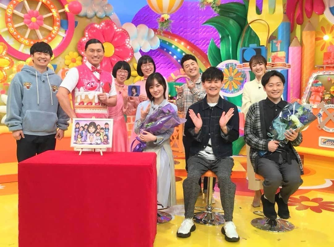 日本テレビ「ヒルナンデス！」さんのインスタグラム写真 - (日本テレビ「ヒルナンデス！」Instagram)「💎水曜シーズンレギュラーの山下美月さんが今日で卒業。2か月間ありがとうございました‼️  🎁卒業記念にプレゼントした「ヒルナン46」の似顔絵がこちら  💝これからもヒルナンファミリーとして宜しくお願いします✨  ©️日本テレビ  #ヒルナンデス #南原清隆 #オードリー #和牛 #阿佐ヶ谷姉妹 #山下美月 #乃木坂46 #滝菜月アナ #梅澤廉アナ #似顔絵アーティスト渡辺孝行さん #美月さんシーズンレギュラー卒業 #川西さんも29日誕生日おめでとう #僕は僕を好きになる」1月27日 17時43分 - hirunandesu_ntv_official