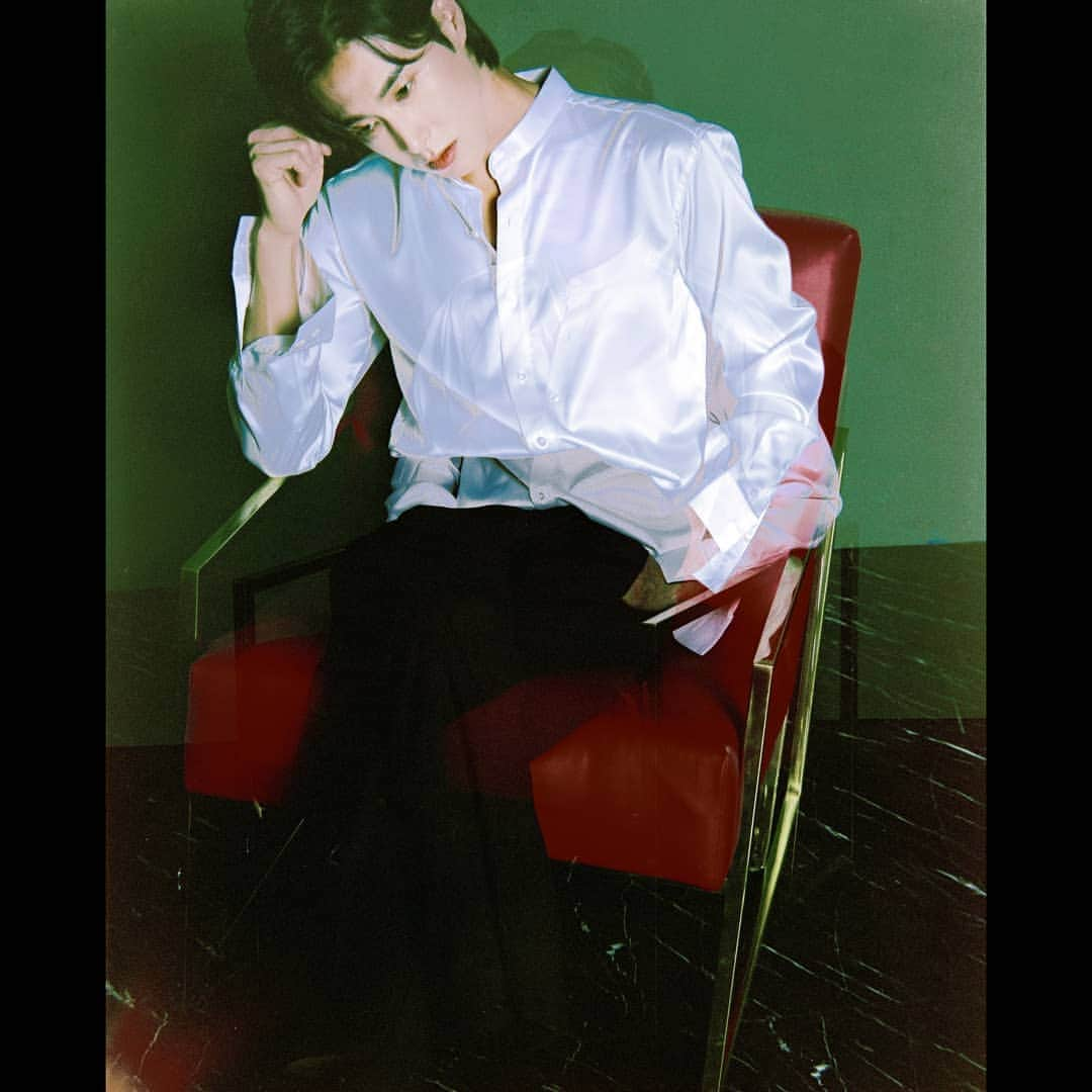 東方神起さんのインスタグラム写真 - (東方神起Instagram)「U-KNOW 유노윤호 The 2nd Mini Album [NOIR] LP   Pre-sales available now   #U_KNOW #유노윤호 @yunho2154 #동방신기 #TVXQ! #東方神起 #NOIR #ThankU」1月27日 18時03分 - tvxq.official