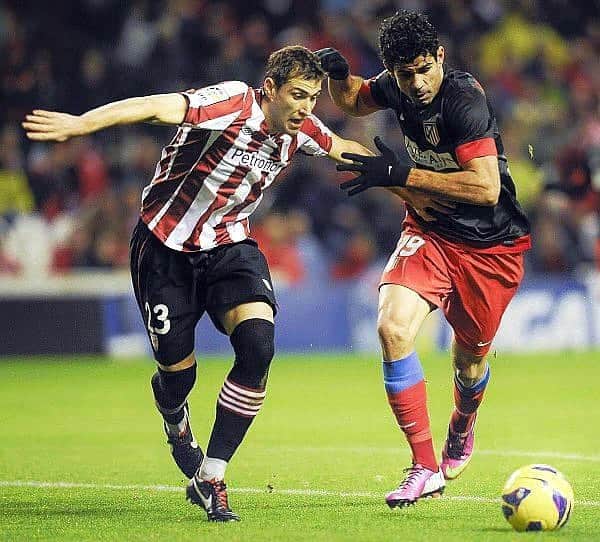 ボルハ・エキサのインスタグラム：「🎥🎞⚔️!!!!! ———— #borjaekiza23 #diegocosta  ⚽️🔴⚪️ #athleticclubbilbao #2014」