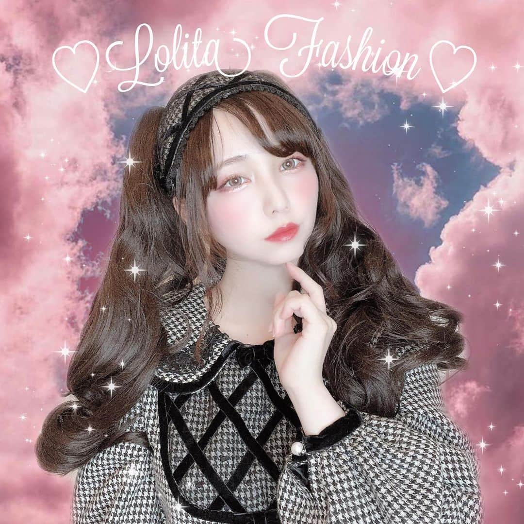 のインスタグラム：「お宮参りのお洋服は Angelic Prettyさんの ワンピースを♡  息子さんに合わせて黒系 にしました！  #お宮参りコーデ #ロリータ #lolitafashion #angelicpretty」