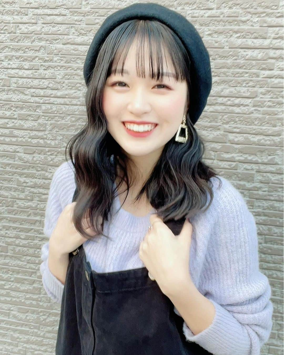 ミユフィーヌ（REVERBEE）さんのインスタグラム写真 - (ミユフィーヌ（REVERBEE）Instagram)「Keep  smiling😆🤍 #サロペット #ベレー帽 #パープル #ウェーブ巻き」1月27日 18時43分 - miyu_03.0830