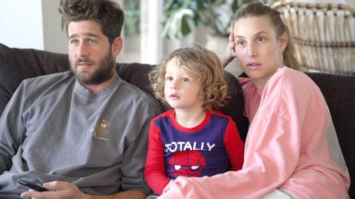 ホイットニー・ポートのインスタグラム：「NEW REACTION VIDEO!! 'The Hills' S2E12. SEASON FINEASON!!!!! Link in bio. to watch!! Today's video features the very special, cutest-ever-guest-star, Sonny Sanford Rosenman!!   Heidi moves in with Spencer, leaving room for Audrina to become Yarn's new BFF and roomie. Will Heidi and Yarn ever become friends again? Tune in next season to find out! Plus, I have an interview for a job in New York!   We'd love to know your favorite season two moments from the couch. SHARE!」