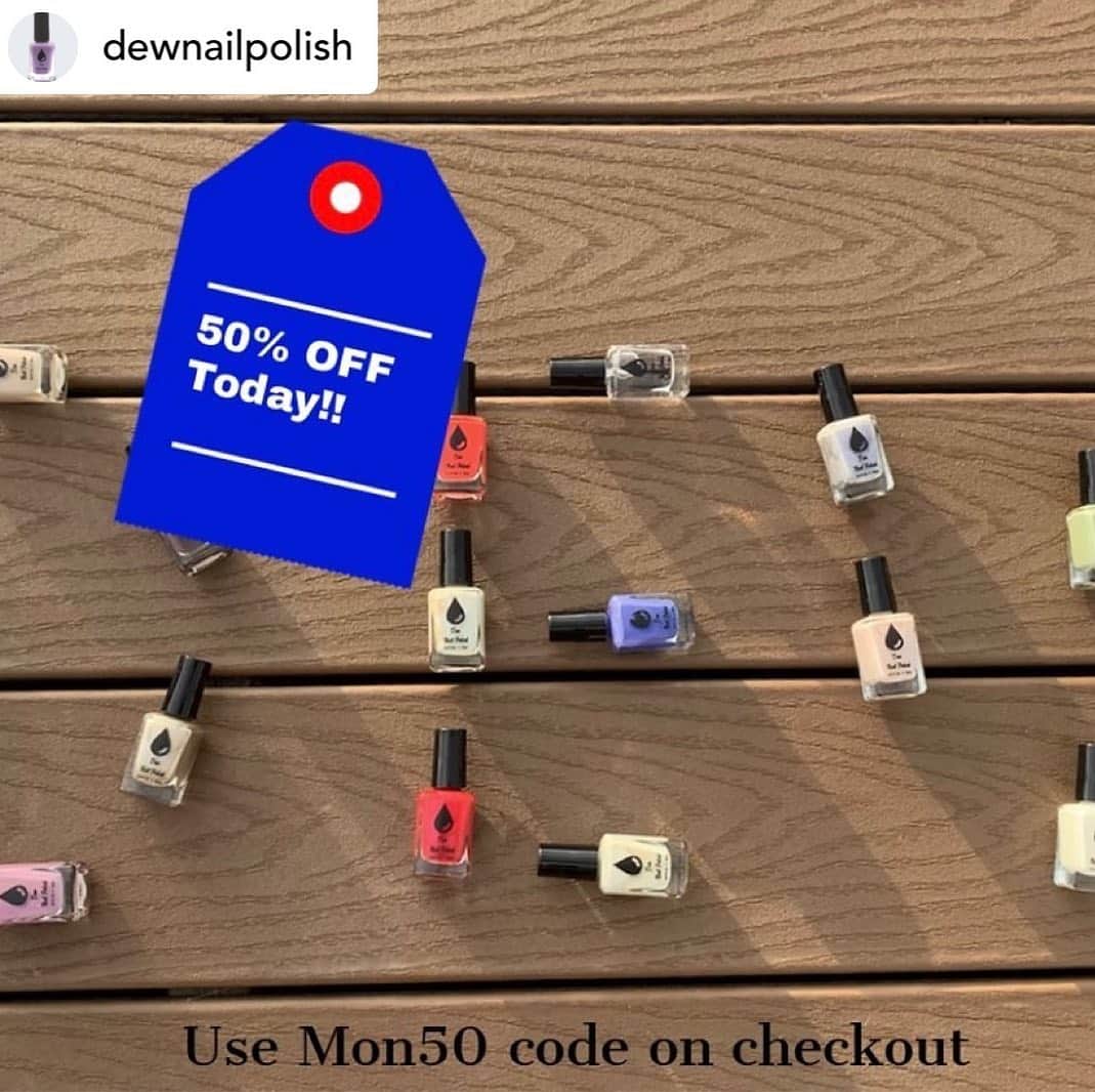 Nail Designsさんのインスタグラム写真 - (Nail DesignsInstagram)「Credit• @dewnailpolish Today Only! Everything included! Nail pens, air cushion powder pens, and other nail art tools! Get 50% Off entire order!!」1月28日 5時28分 - nailartfeature