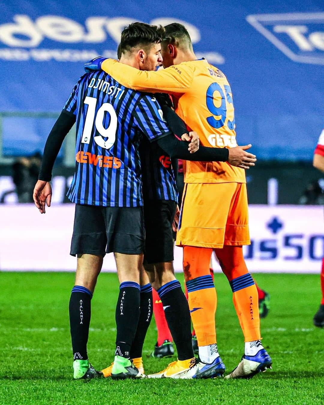 アタランタBCさんのインスタグラム写真 - (アタランタBCInstagram)「LEONI 🦁 LIONS ⠀ #GoAtalantaGo ⚫️🔵 #Atalanta #BergAMO #ForzaAtalanta #AtalantaLazio #CoppaItalia」1月28日 5時30分 - atalantabc