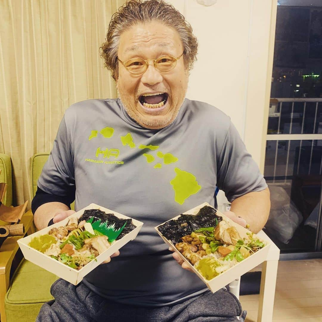 天龍源一郎さんのインスタグラム写真 - (天龍源一郎Instagram)「今日は美味しい〜お弁当を届けてもらいました‼️美味いもの食べて養えるものはあるね‼️ごちそうさま‼️明日もね‼️  #天龍源一郎 #天龍プロジェクト #revolution #livefortoday #を付けろと娘ウルサイ💢」1月27日 21時23分 - tenryu_genichiro