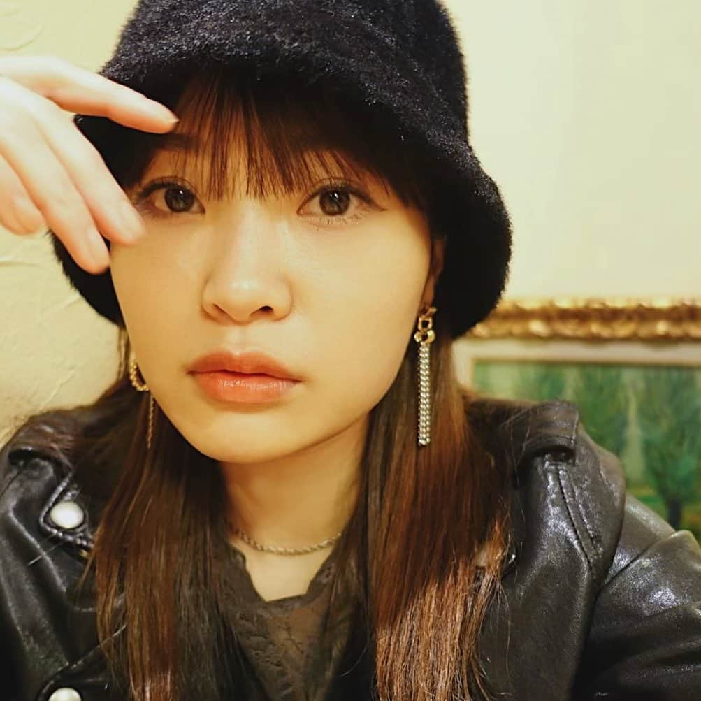 三橋栄香のインスタグラム：「🖤🖤🖤」