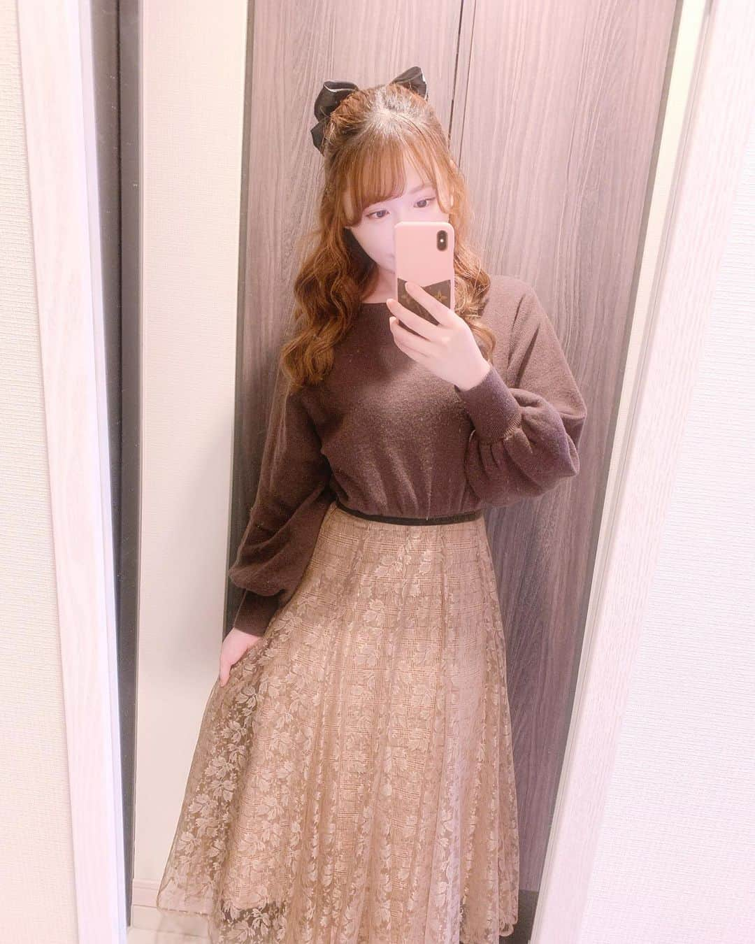 平野もえさんのインスタグラム写真 - (平野もえInstagram)「👚♡  one-piece.Lily Brown outer.MIIA  #私服 #リリーブラウン #ミーア #ワンピース #アウター #リボンアレンジ」1月27日 21時56分 - moe_11.08