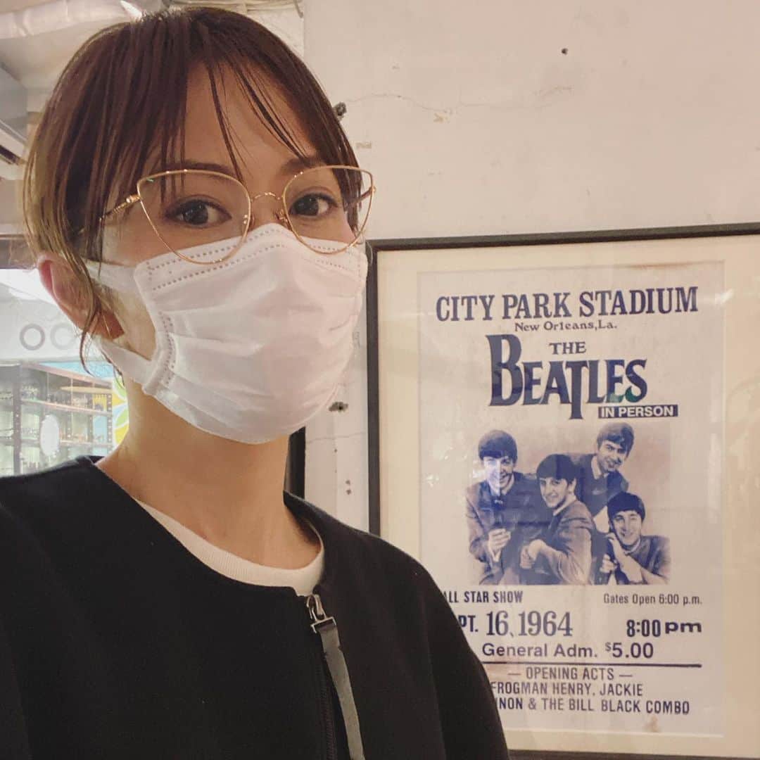 畑野ひろ子のインスタグラム：「昨年、展示会でオーダーしていた@ahlem のメガネが届いた😆👓 @globespecs_official の岡田さんにセレクトして頂いたメガネ。今までに持っていたかったデザインなので、またCDの楽しみが広がります😌」
