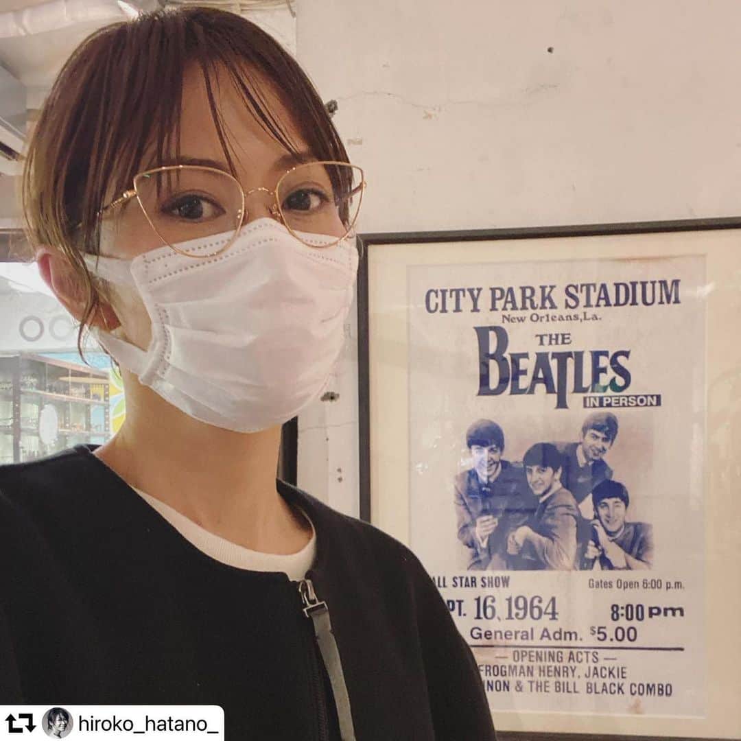 のインスタグラム：「ありがとうございます！ #repost @hiroko_hatano_ ・・・ 昨年、展示会でオーダーしていた@ahlem のメガネが届いた😆👓 @globespecs_official の岡田さんにセレクトして頂いたメガネ。今までに持っていたかったデザインなので、またCDの楽しみが広がります😌」