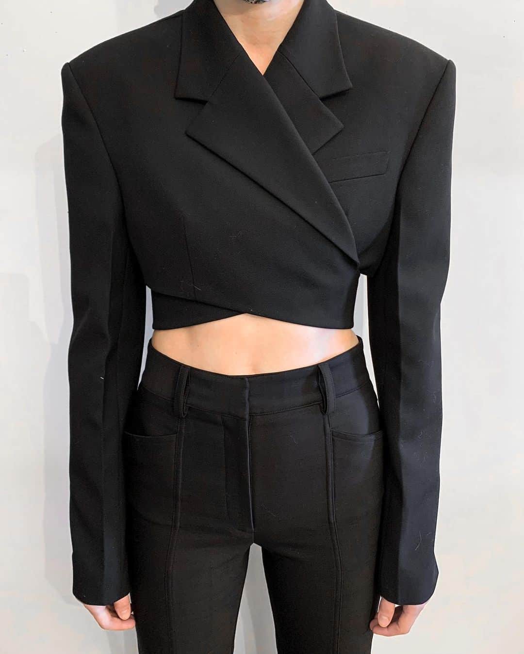 プロエンザスクーラーさんのインスタグラム写真 - (プロエンザスクーラーInstagram)「Work In Progress: Pre Spring 2021 fittings #proenzaschouler」1月27日 22時16分 - proenzaschouler