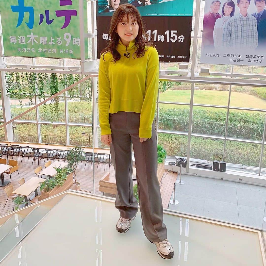 並木万里菜さんのインスタグラム写真 - (並木万里菜Instagram)「今夜のテレ朝系は？ の収録がありました⭐️ 番組の間で放送されます❗️  私服なのですが、足を長く見せようと思ってポーズをとったものの なんだかぎこちないです。 そしてダサいです。  #テレビ朝日#テレ朝#今夜のテレ朝系は#今夜のテレ朝は#アナウンサー#私服#スニーカーコーデ #らくちん ですよね #並木万里菜」1月27日 22時17分 - marina_namiki