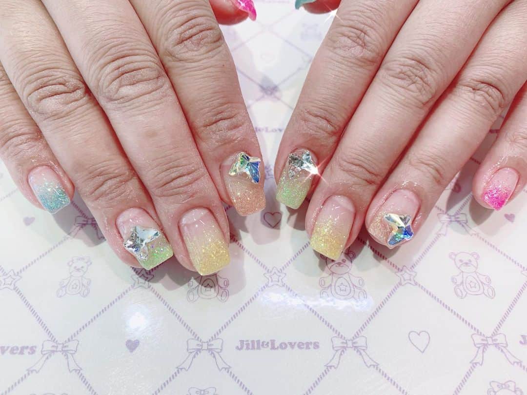 のインスタグラム：「🦋  #jillandlovers #nail #nailart #paragel #gelneil#gel #ネイル #ネイルアート #me #look #love #かわいい」