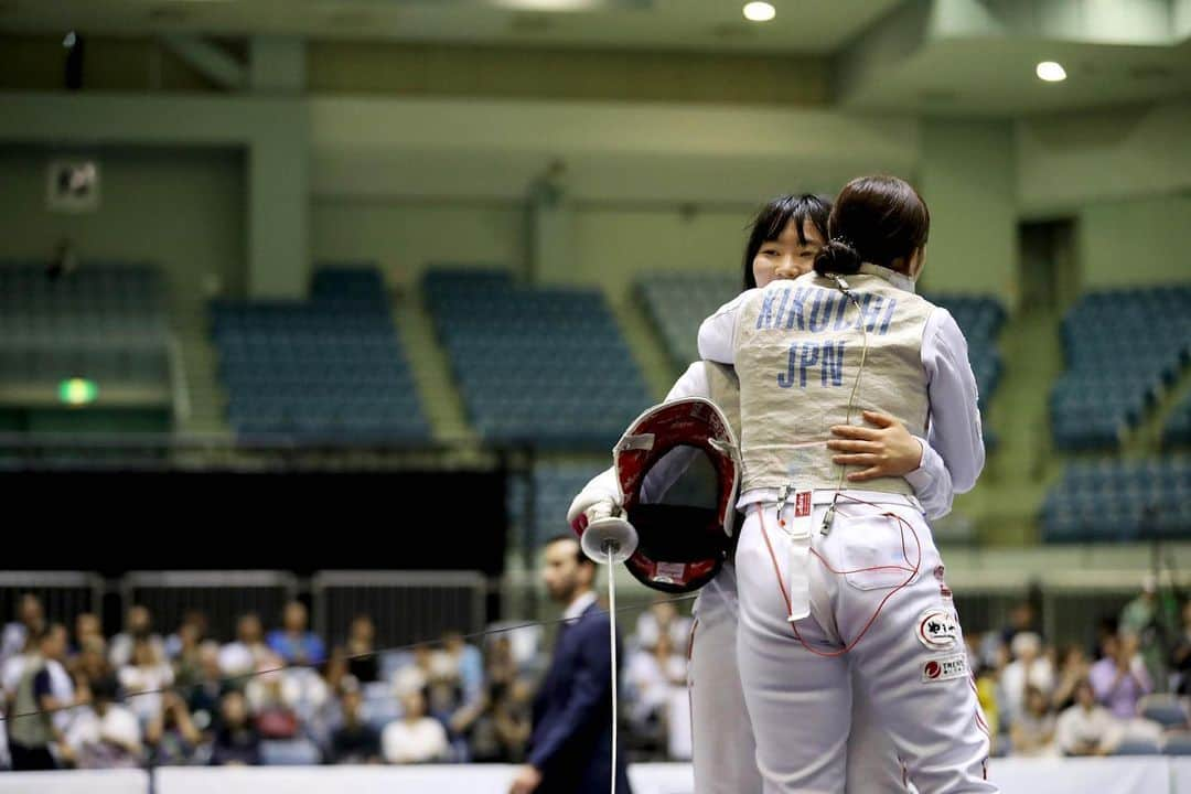 西岡詩穂さんのインスタグラム写真 - (西岡詩穂Instagram)「この写真すき🤺  アジア選手権の写真はいいものがありすぎる🐸👍✨  #フェンシング #fencing #picture #スポーツ #photography #日本代表 #tokyo2020」1月27日 23時34分 - shih05823